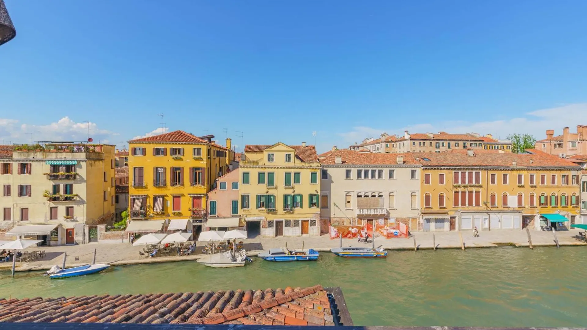 Casa Virginia Direct At The Canal Cannaregio With Own Roof Terrace Venezia