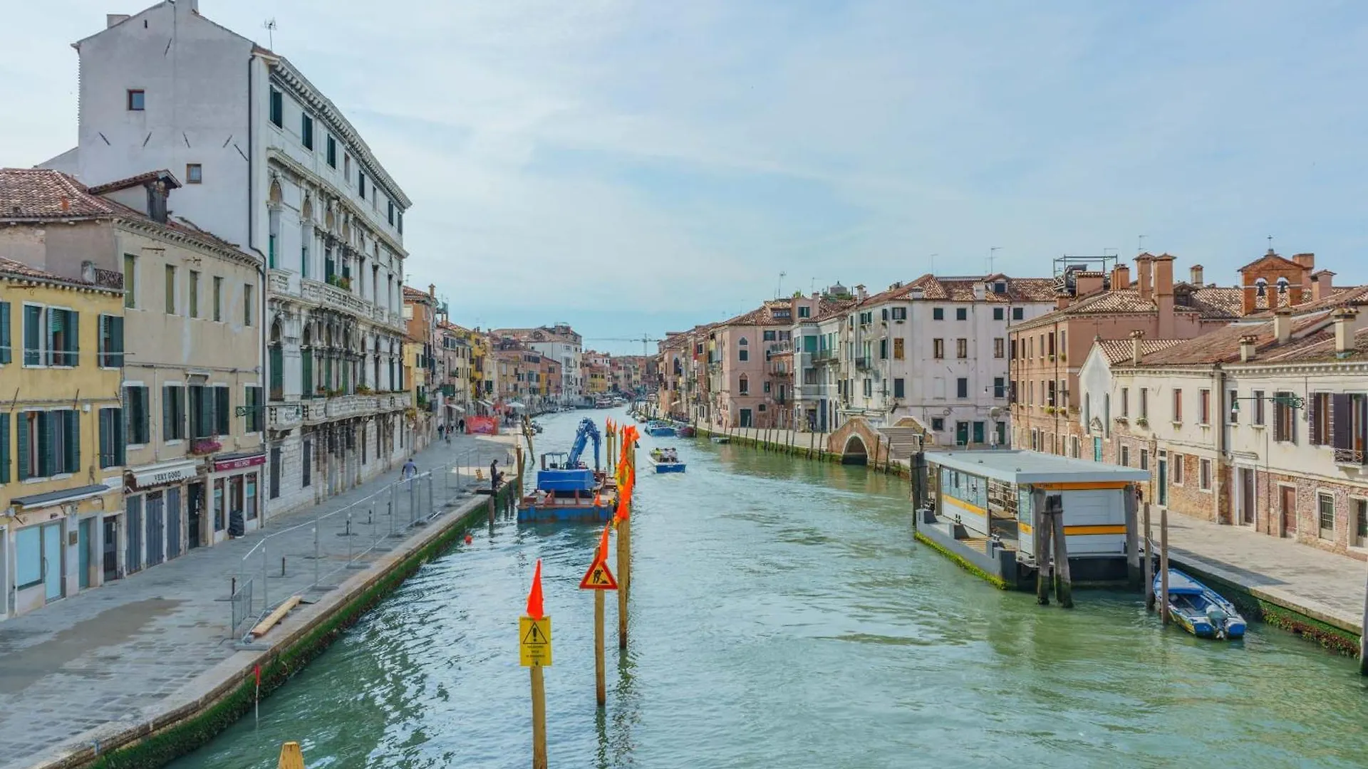 Casa Virginia Direct At The Canal Cannaregio With Own Roof Terrace Venezia Italia